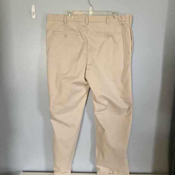 EUC Van Heusen Khaki Slacks (38/32) - Picture 4 of 7